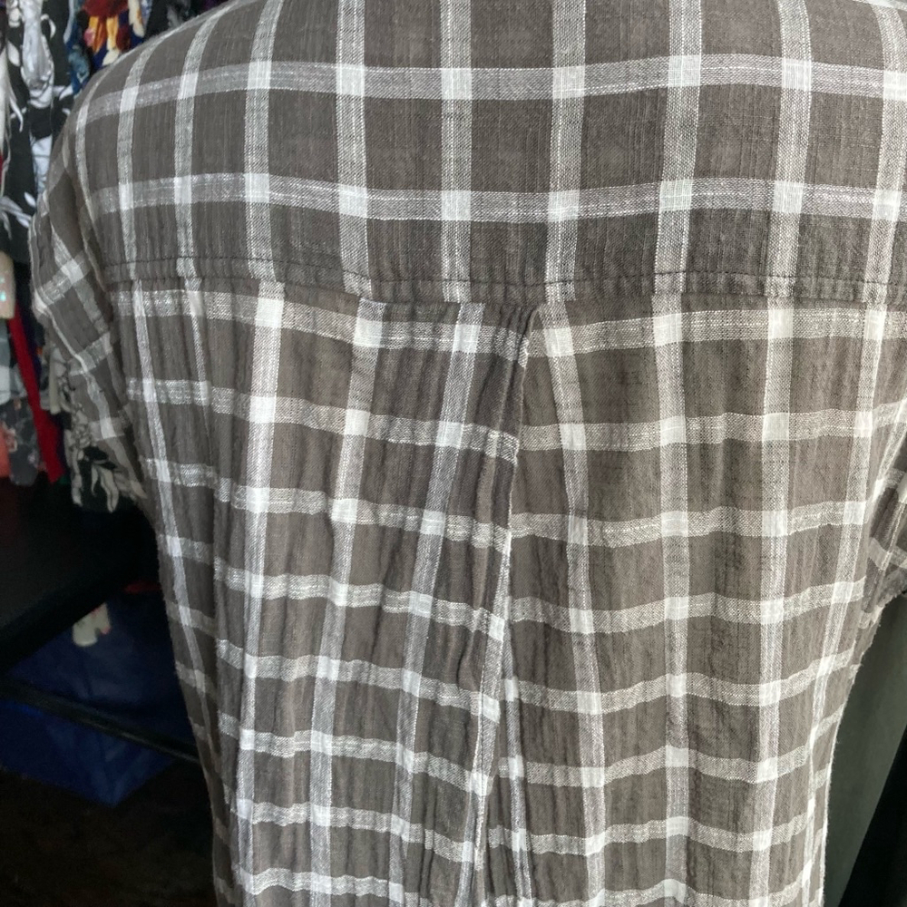 Women's Lucky Brand Plaid Button-Down Shirt Size M Gray & White - Picture 4 of 15